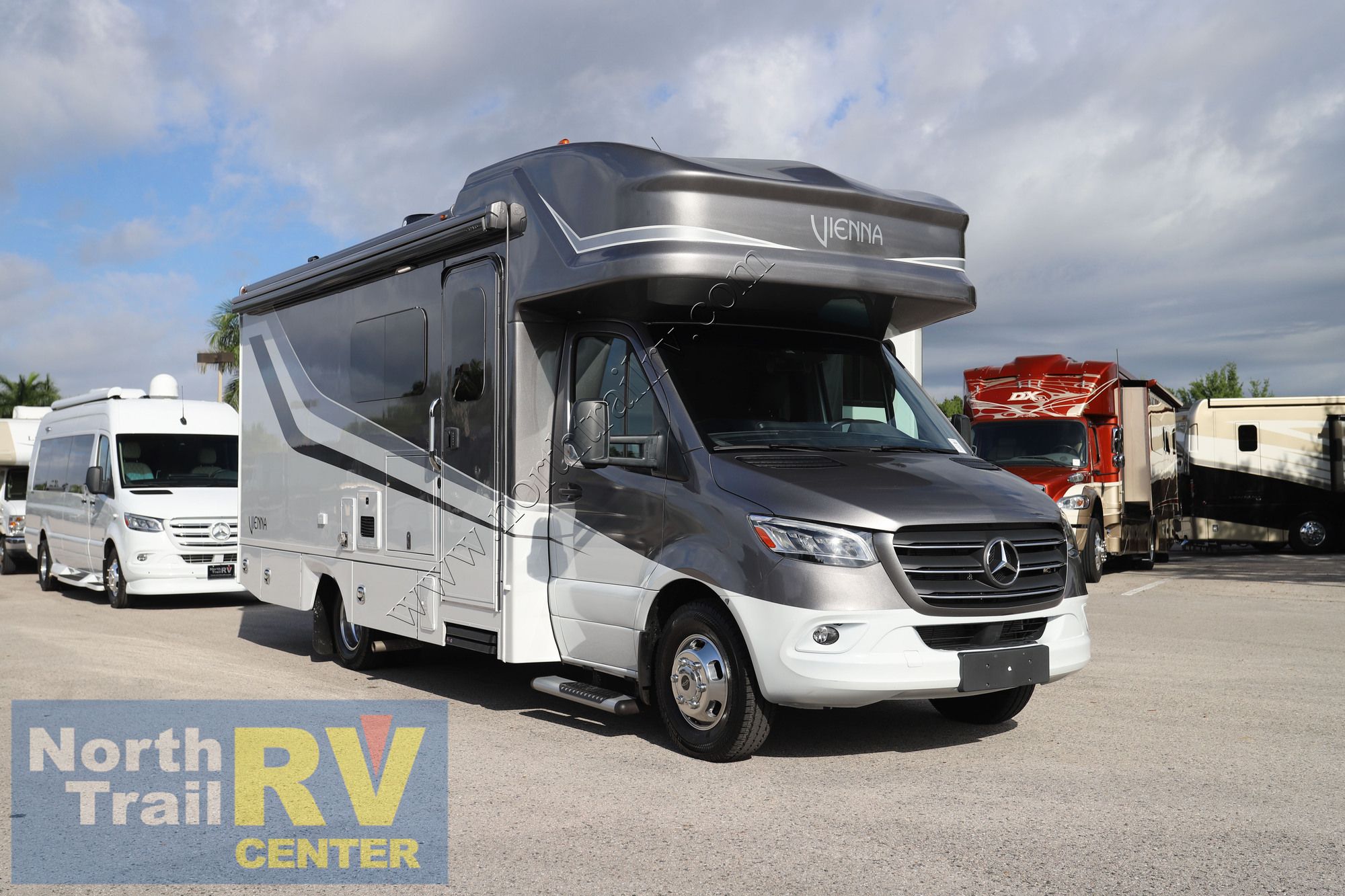 Used 2023 Renegade Rv Vienna 25RMC Class C  For Sale