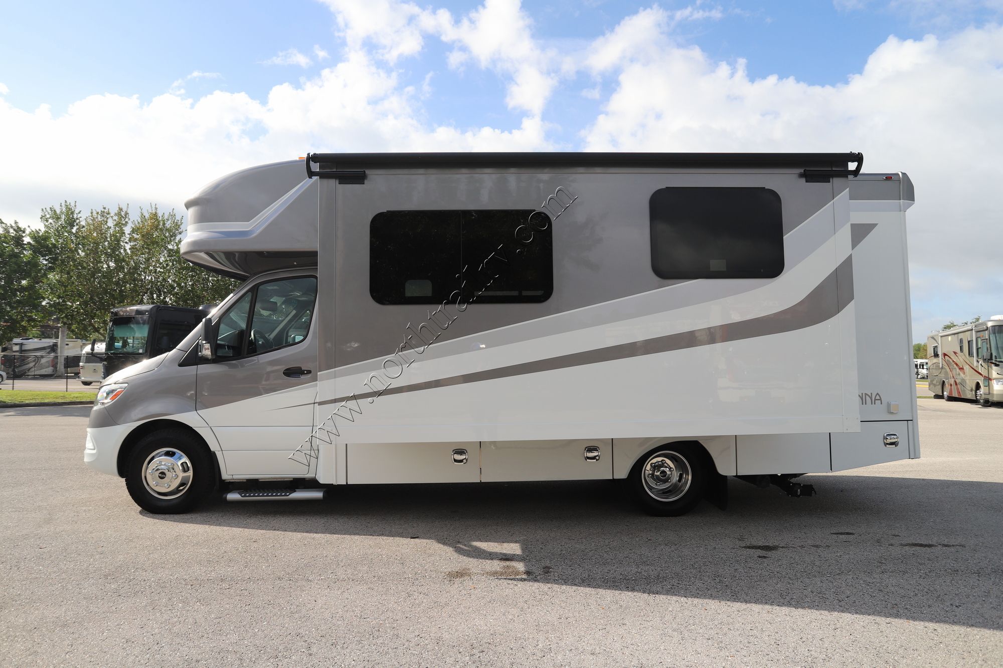 Used 2023 Renegade Rv Vienna 25RMC Class C  For Sale