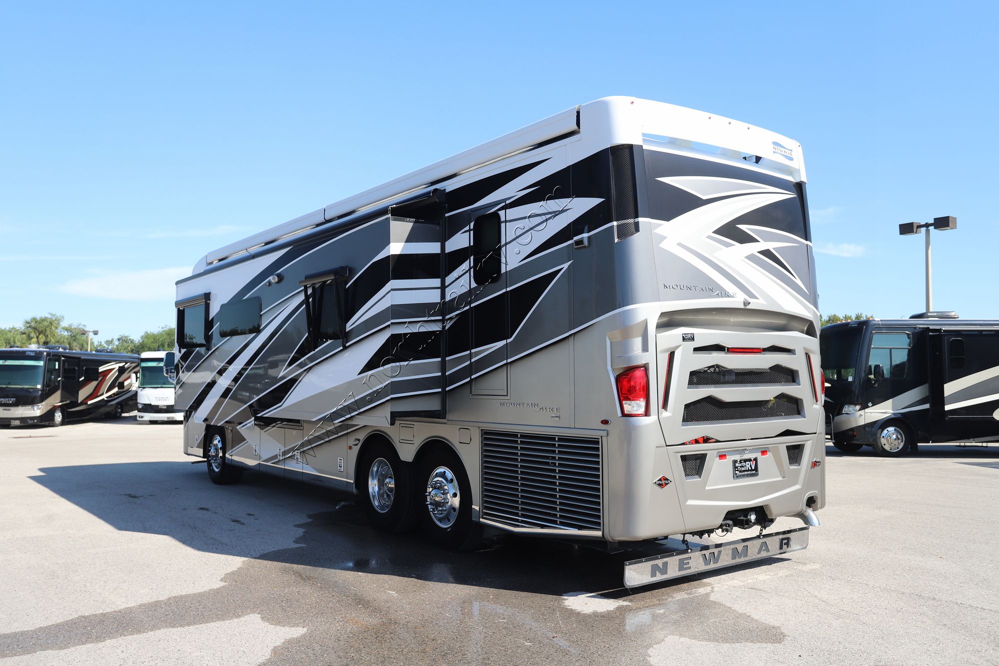 Used 2024 Newmar Mountain Aire 3825 Class A  For Sale
