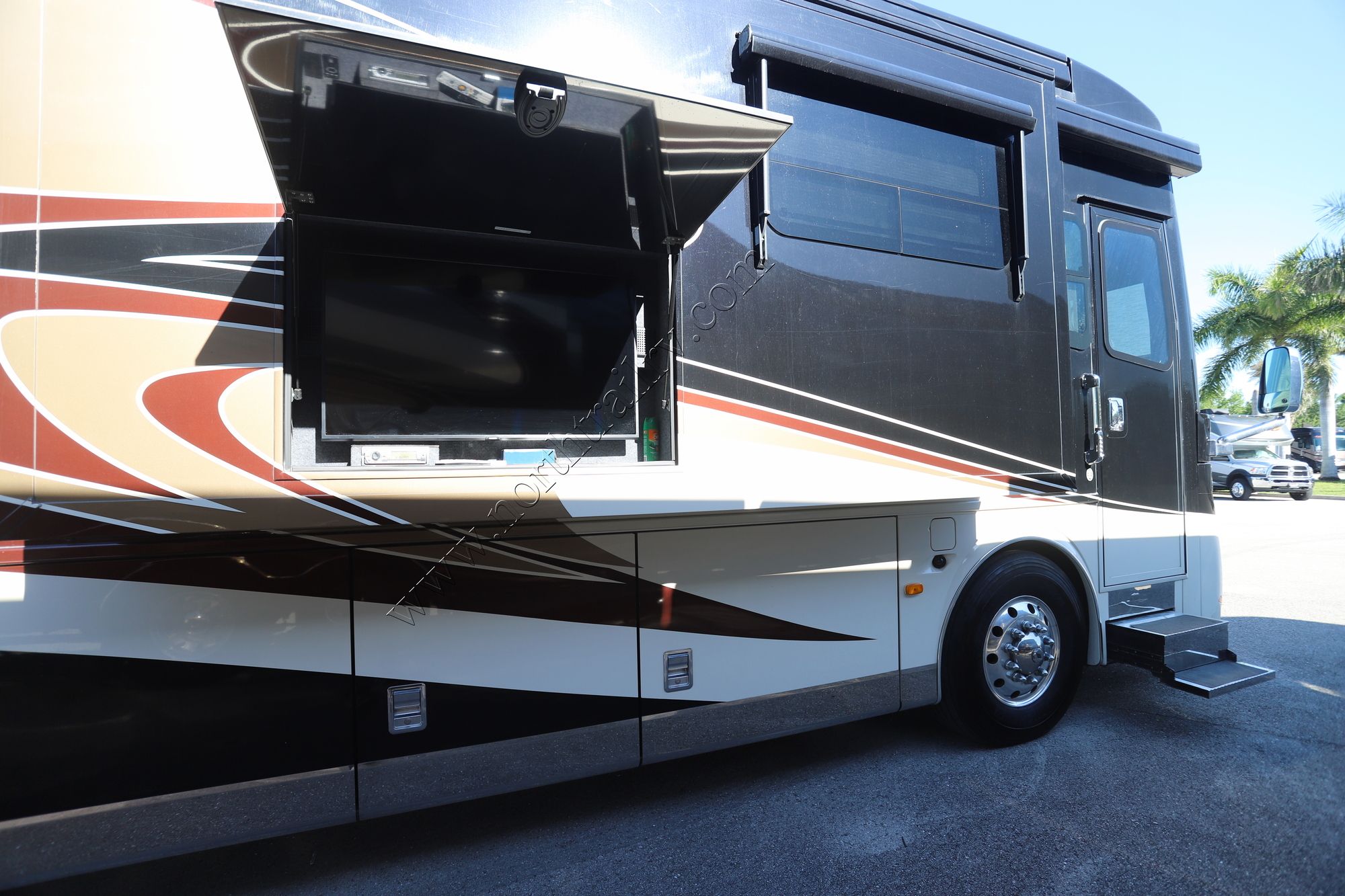 Used 2014 Newmar King Aire 4584 Class A  For Sale