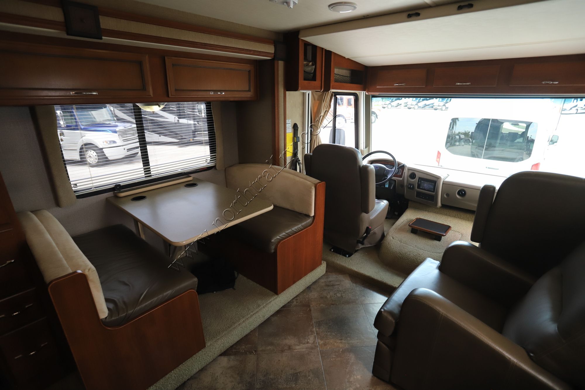 Used 2015 Fleetwood Flair 26E Class A  For Sale