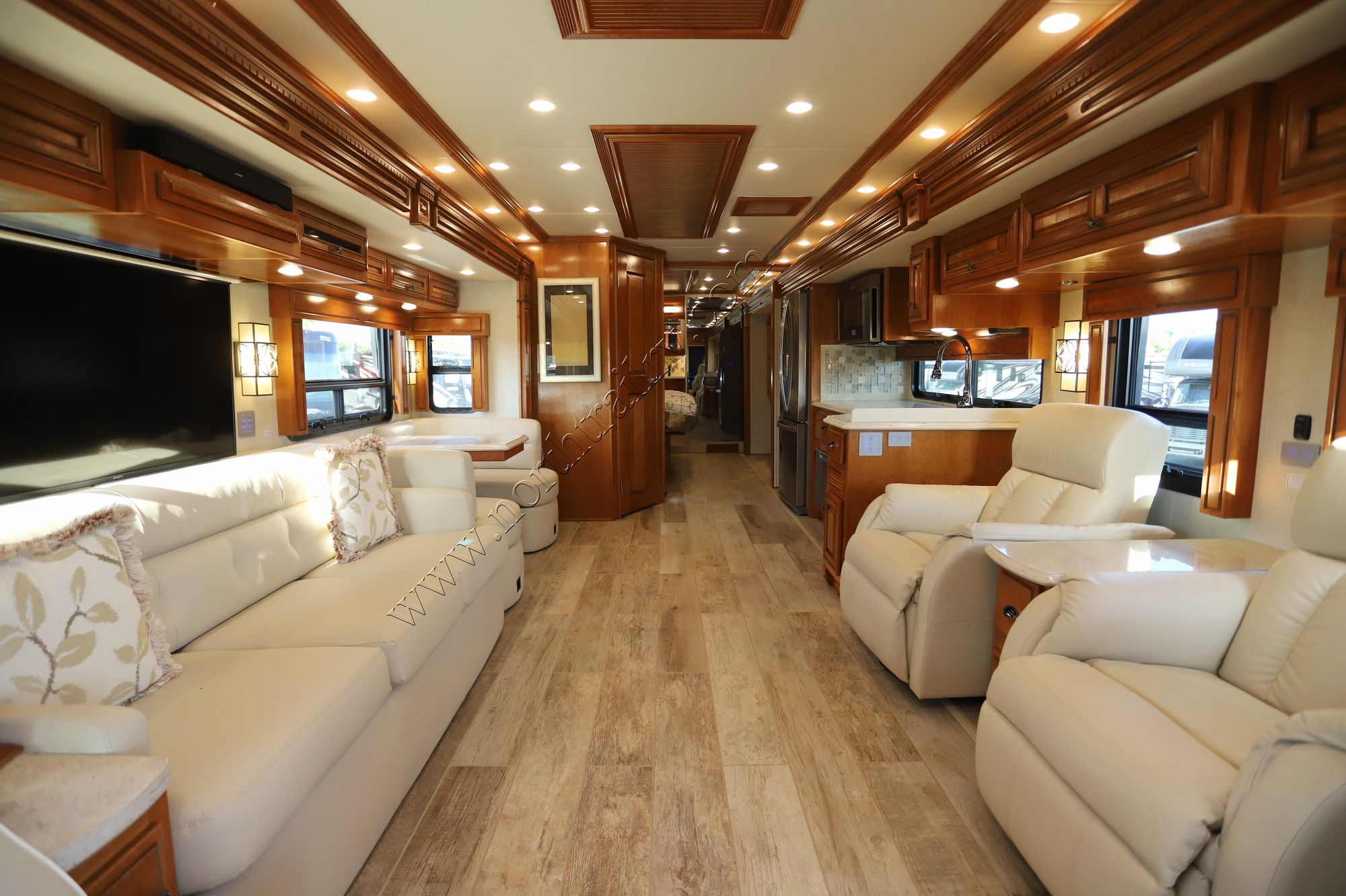 Used 2019 Newmar Dutch Star 4002 Class A  For Sale