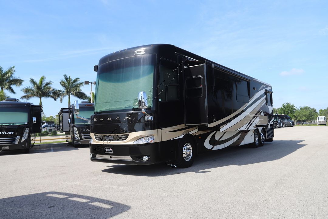 2015 Newmar Essex 4553 15959-1