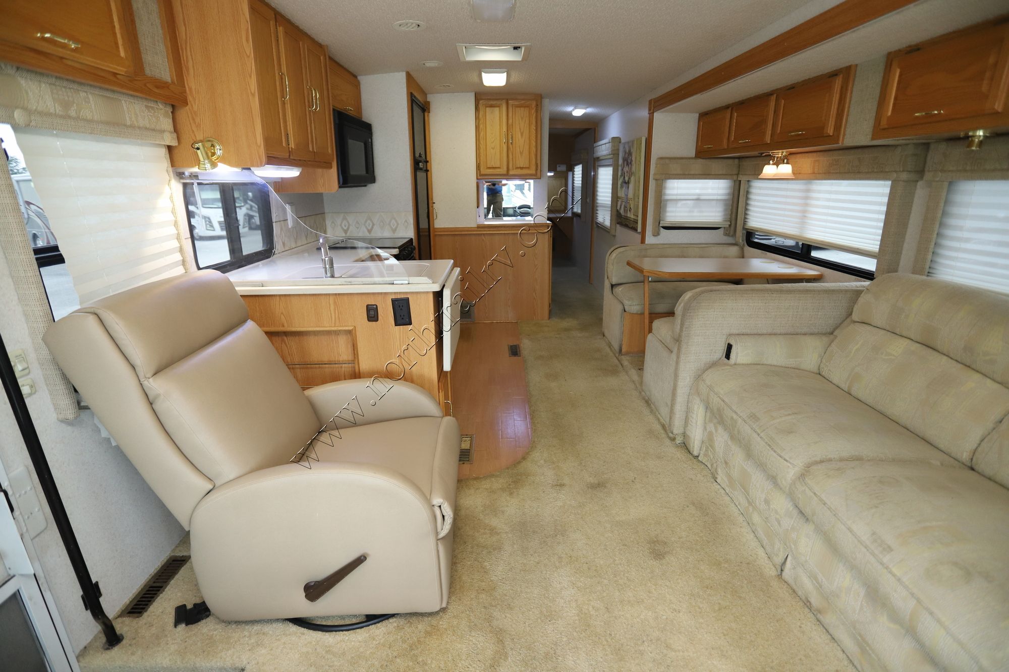 Used 2004 Winnebago Brave 36M Class A  For Sale