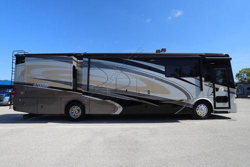 2016 Tiffin Motor Homes Allegro Red 37PA