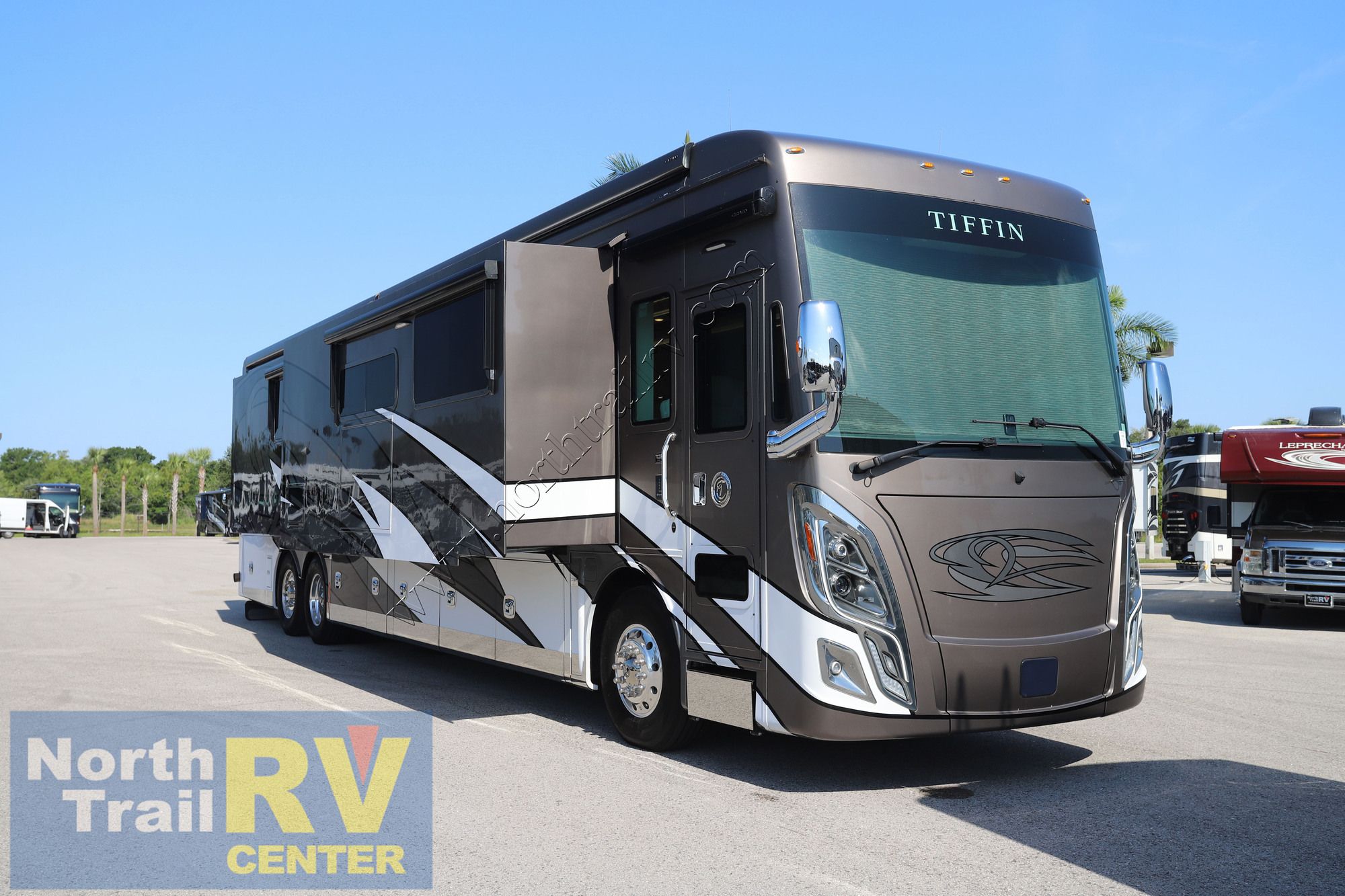 Used 2021 Tiffin Motor Homes Zephyr 45PZ Class A  For Sale