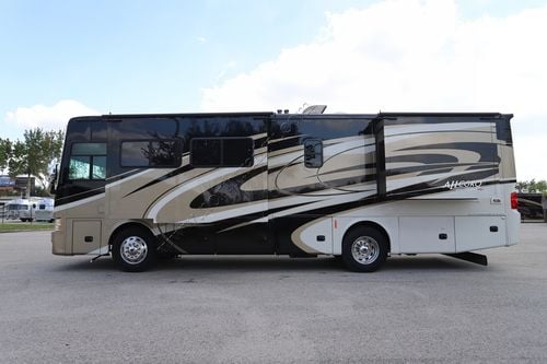 2017 Tiffin Motor Homes Allegro Red 33AA Class A
