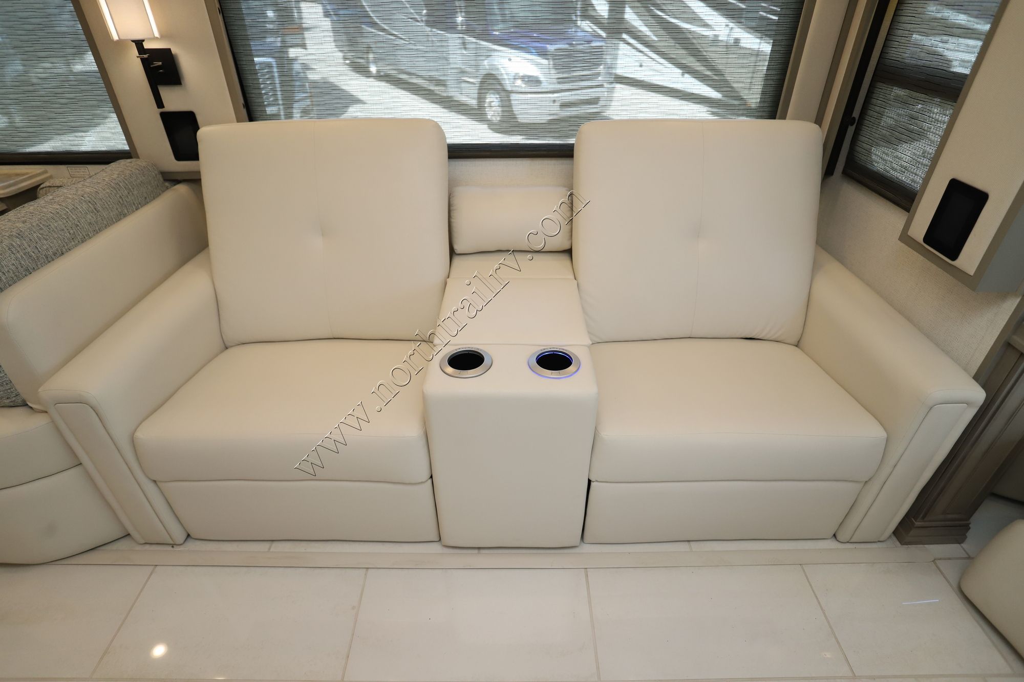 New 2025 Newmar London Aire 4595 Class A  For Sale
