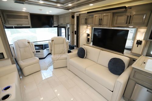 2025 Newmar London Aire 4595