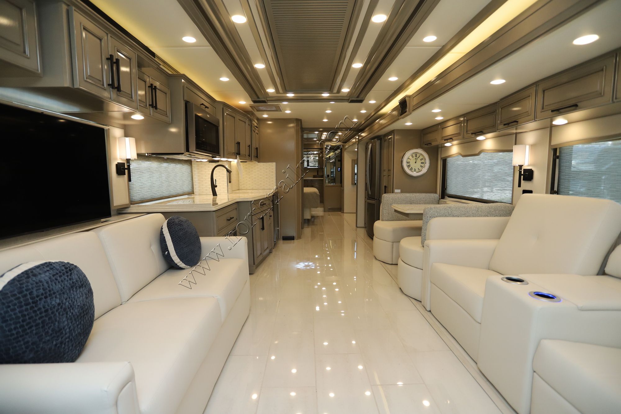 New 2025 Newmar London Aire 4595 Class A  For Sale