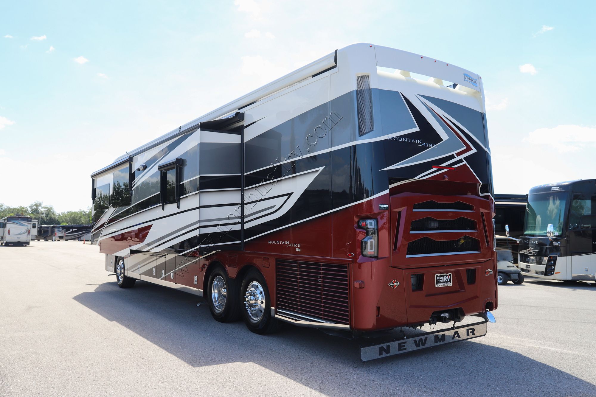 New 2025 Newmar Mountain Aire 4118 Class A  For Sale