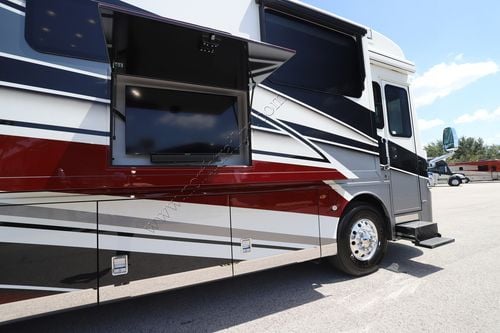 2025 Newmar Mountain Aire 4118