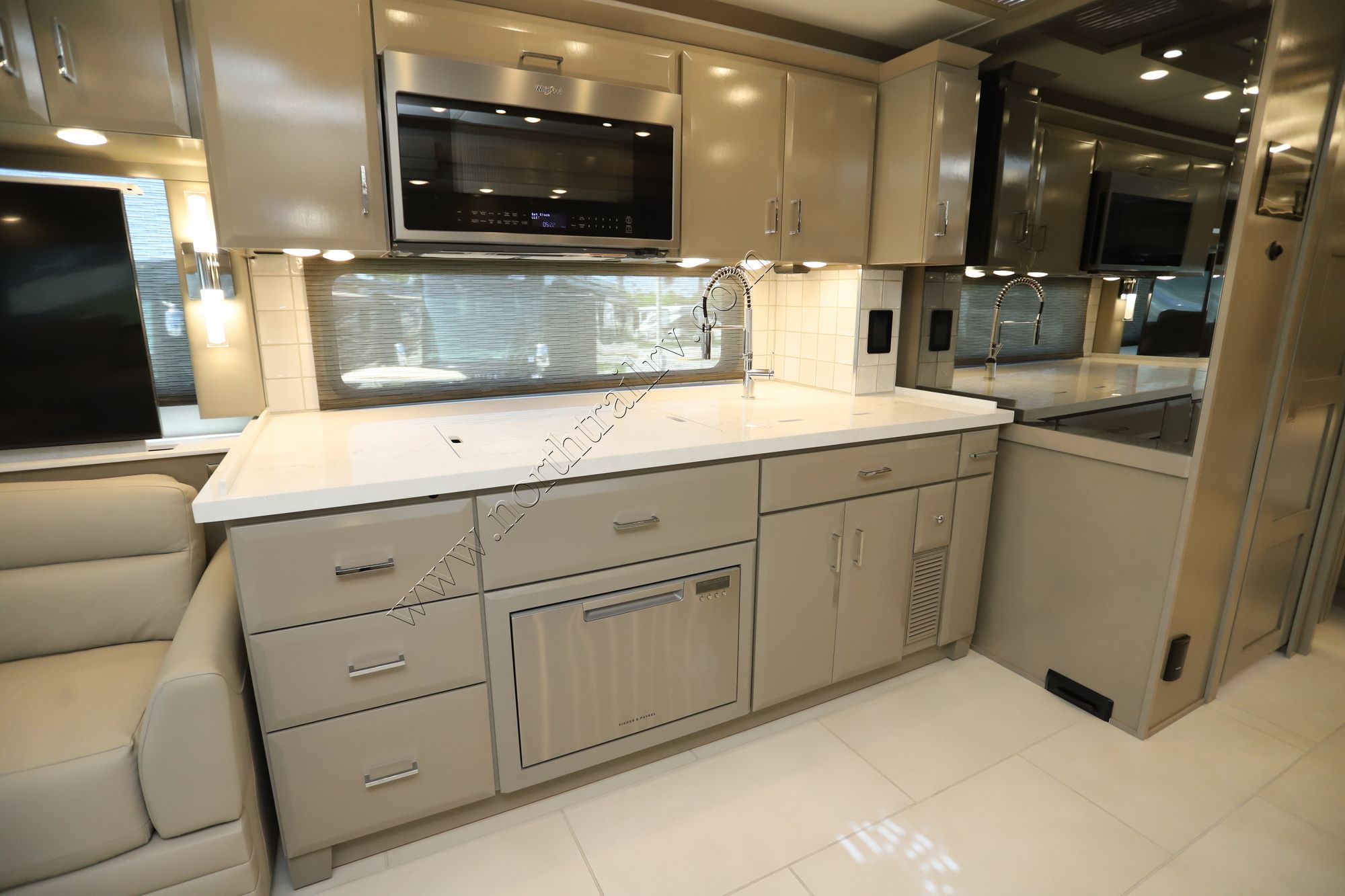 New 2025 Newmar Mountain Aire 4118 Class A  For Sale