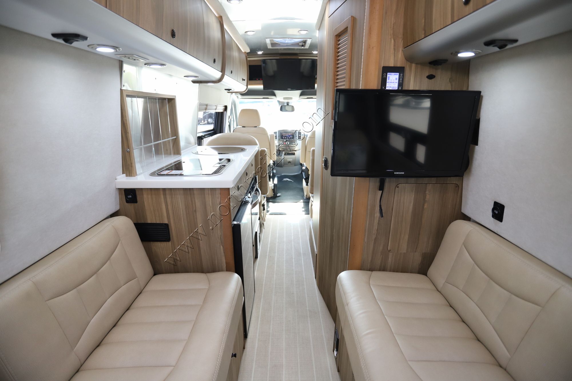 Used 2018 Airstream Interstate EXT Tommy Bahama Class B  For Sale