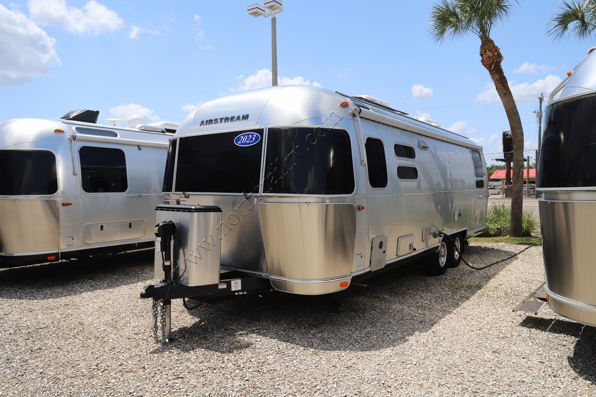 2023 Airstream International 28RBQ Travel Trailer Used  For Sale