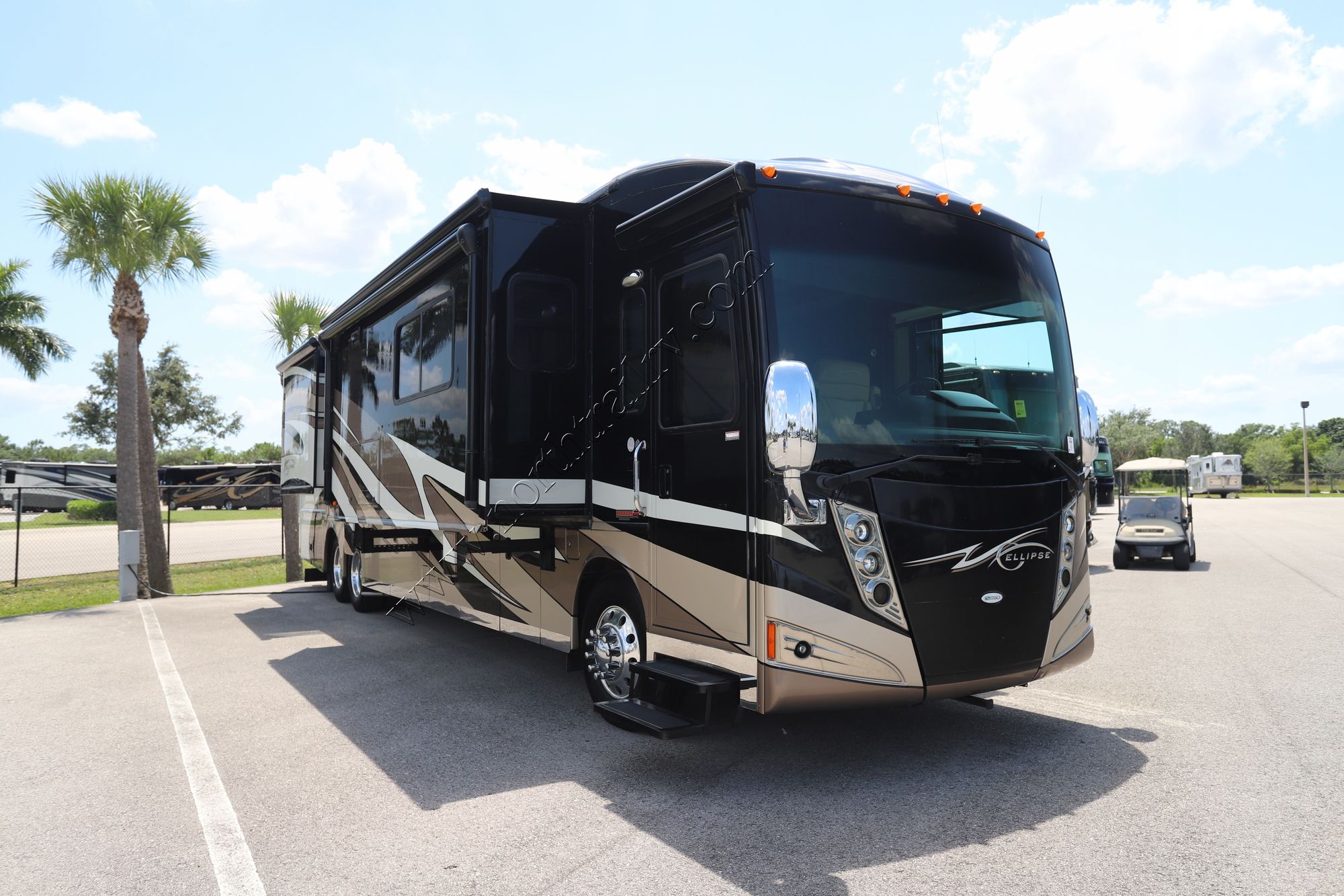 Used 2012 Itasca Ellipse 42QD Class A  For Sale