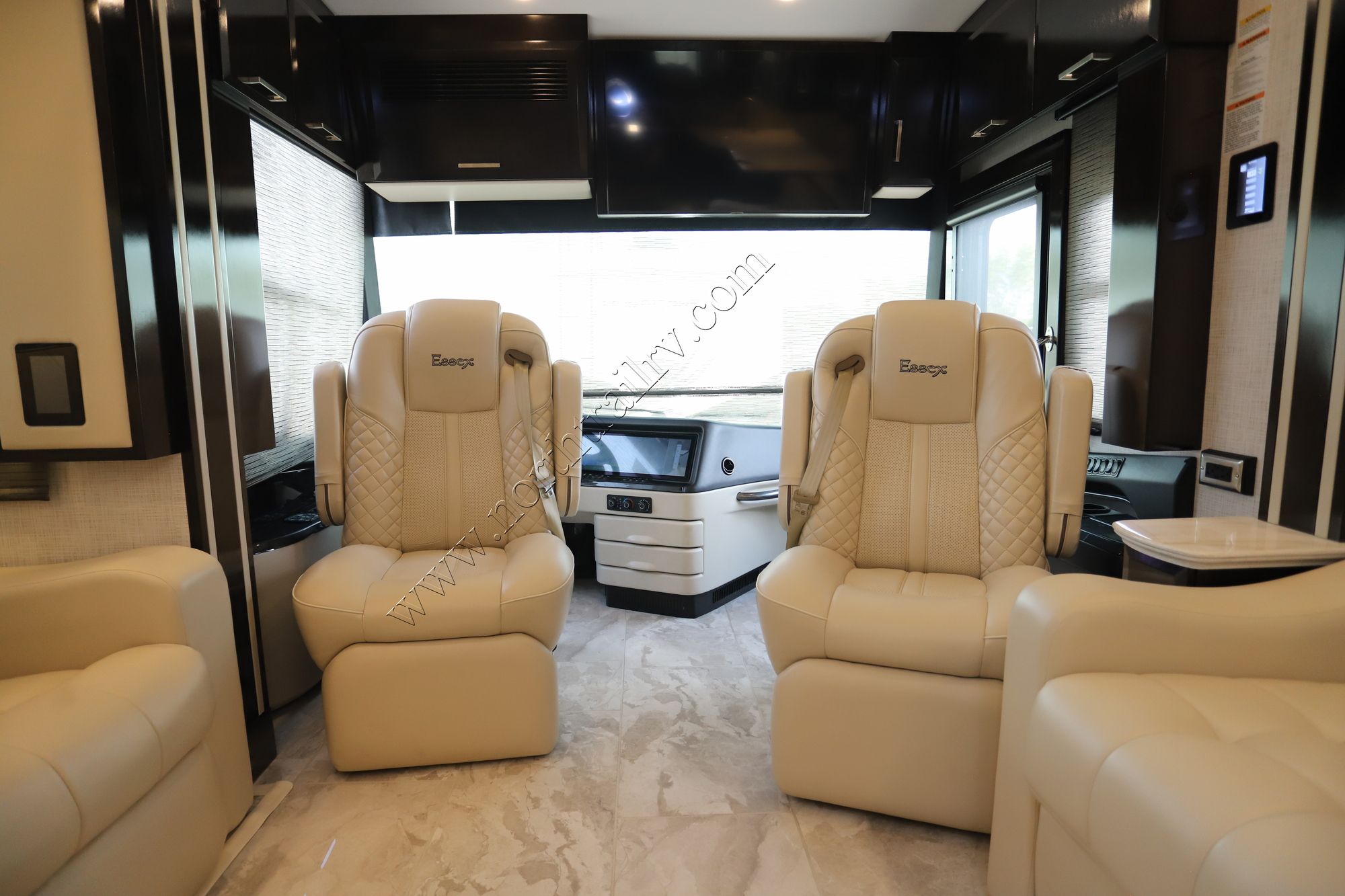New 2025 Newmar Essex 4551 Class A  For Sale