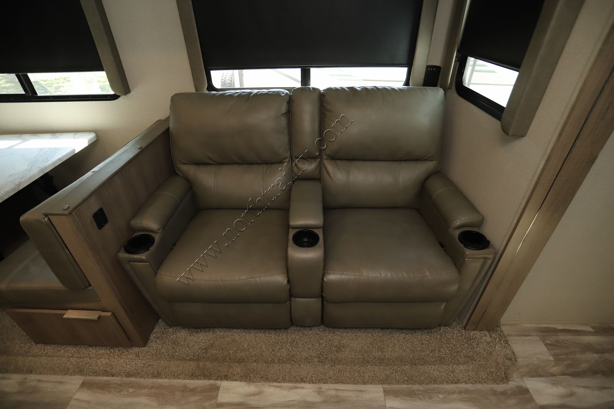 Used 2020 Grand Design Imagine 3250BH Travel Trailer  For Sale