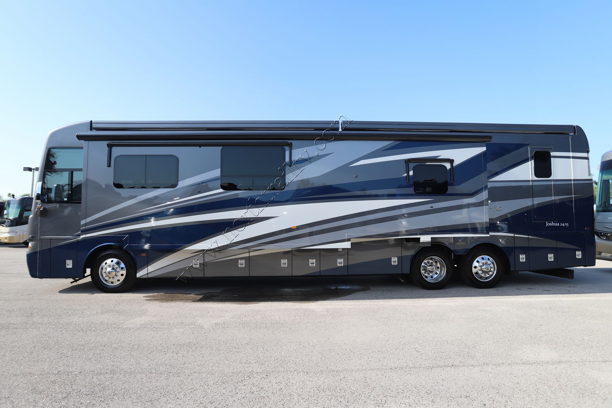 Used 2020 Newmar Ventana 4369 Class A  For Sale