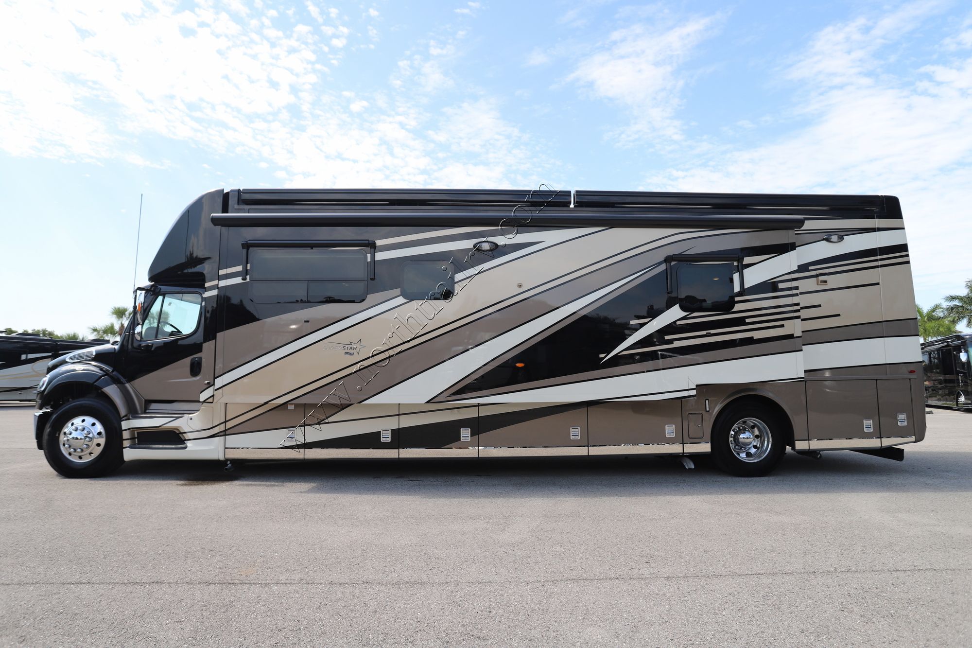 Used 2023 Newmar Super Star 4059 Super C  For Sale