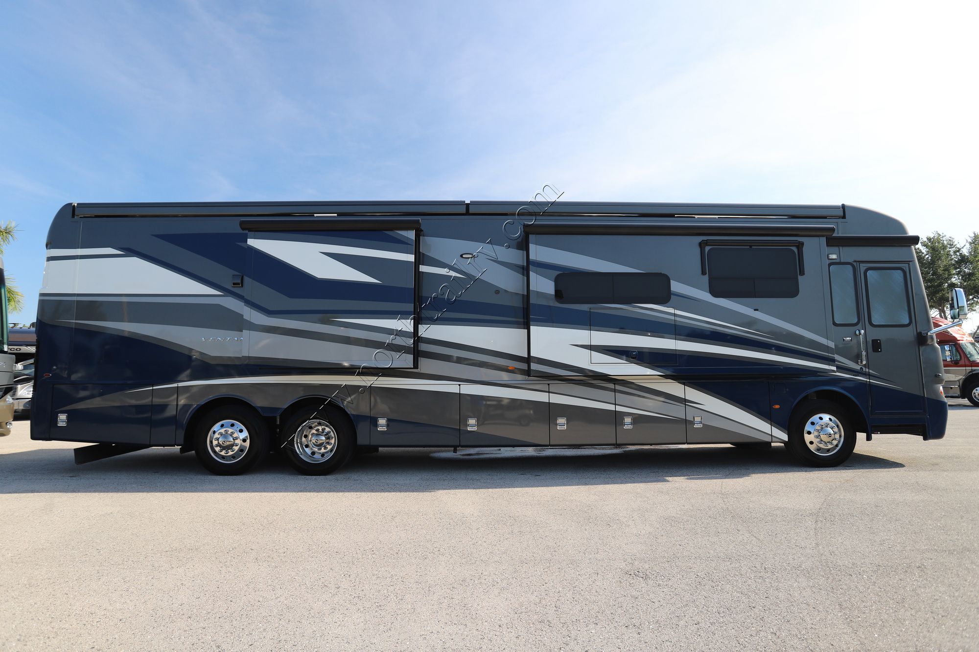 Used 2020 Newmar Ventana 4369 Class A  For Sale