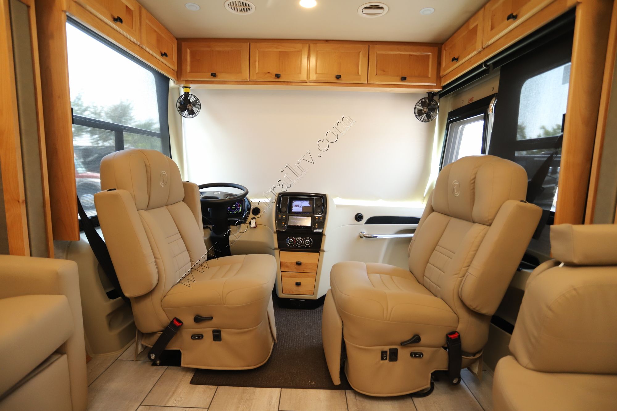 Used 2022 Tiffin Motor Homes Breeze 31BR Class A  For Sale