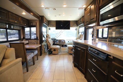 2017 Tiffin Motor Homes Allegro 32SA