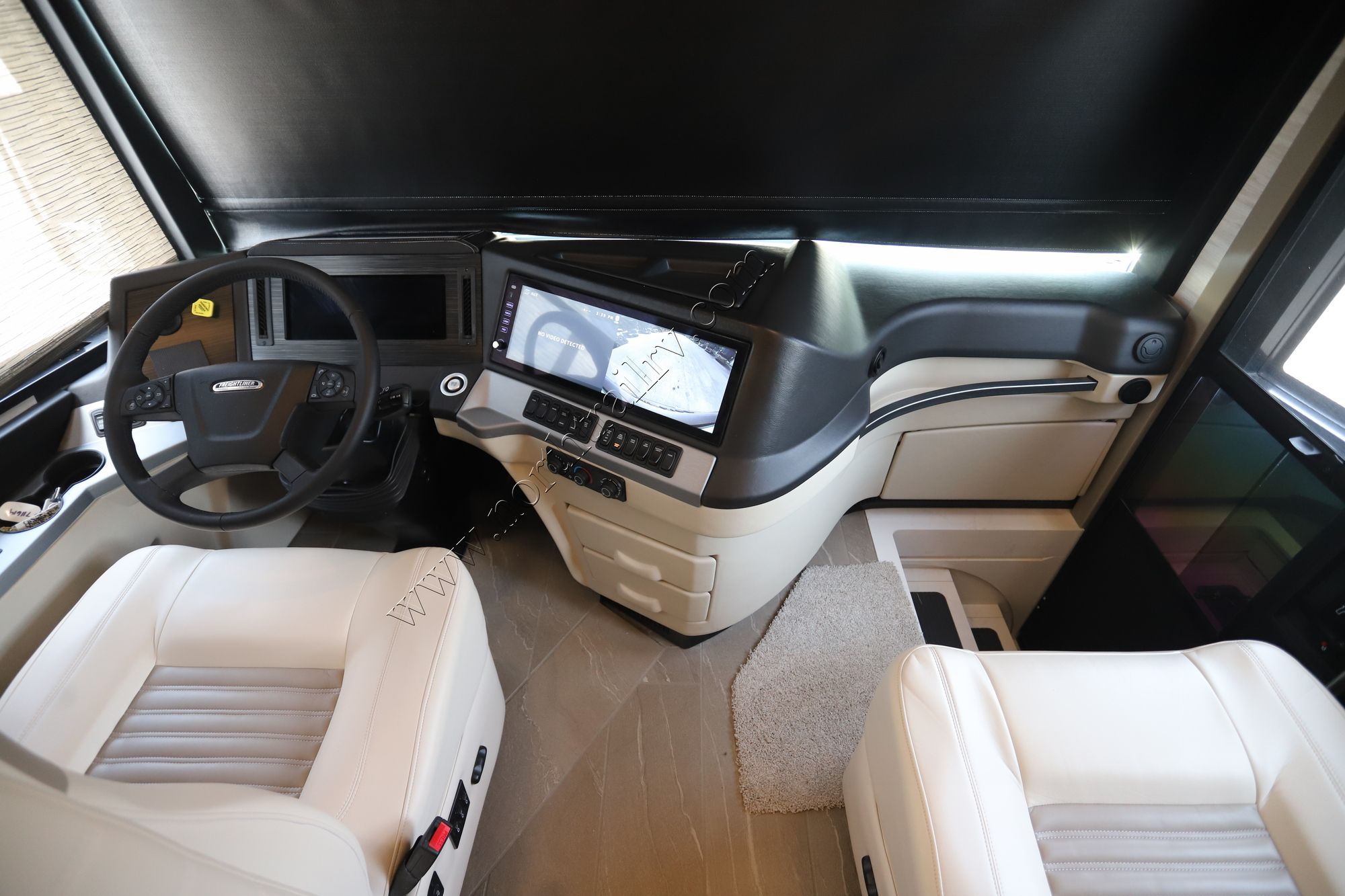 New 2025 Newmar New Aire 3547 Class A  For Sale