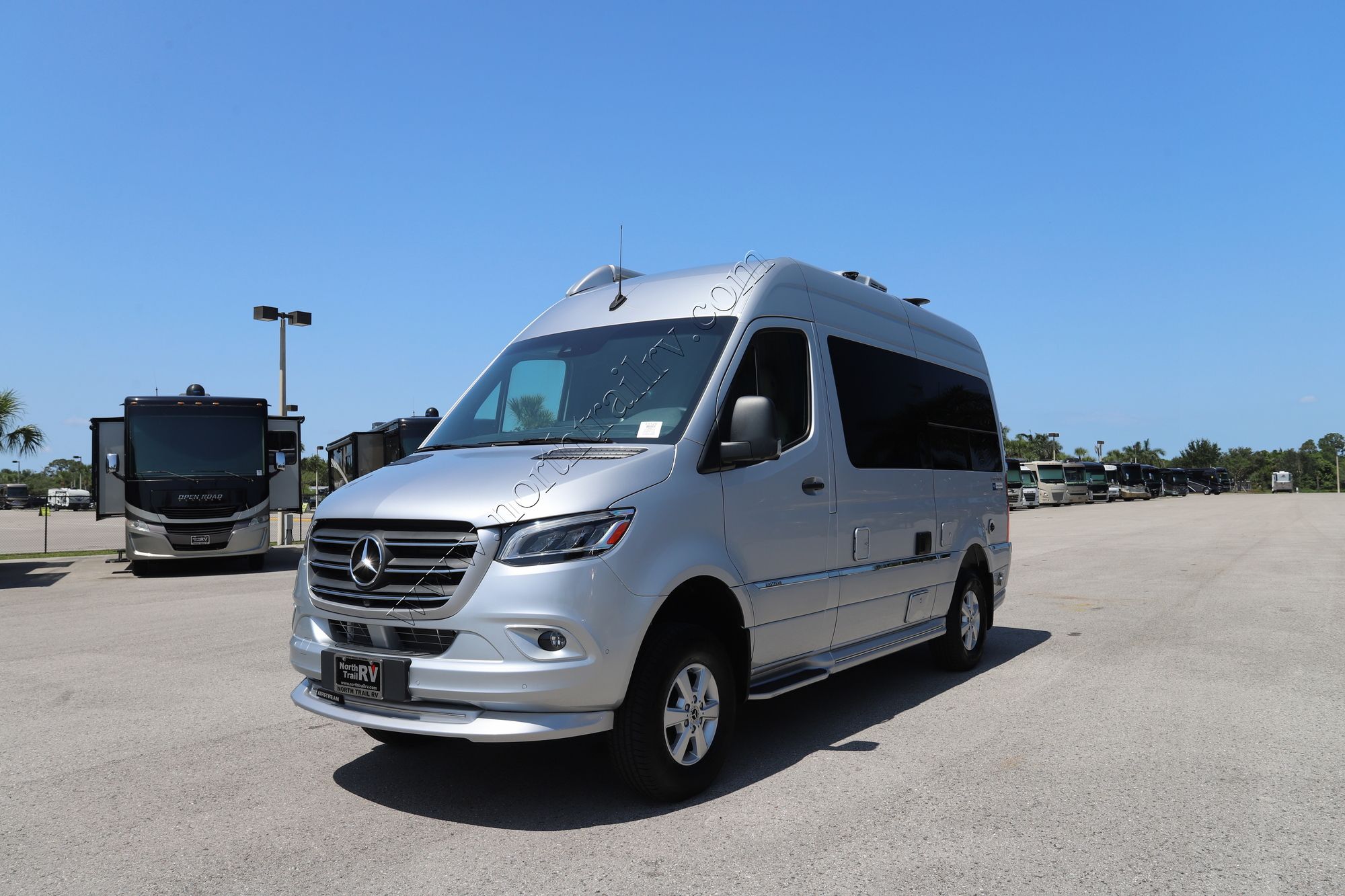 Used 2024 Airstream Interstate 19 Tommy Bahama E1 AWD Class B  For Sale