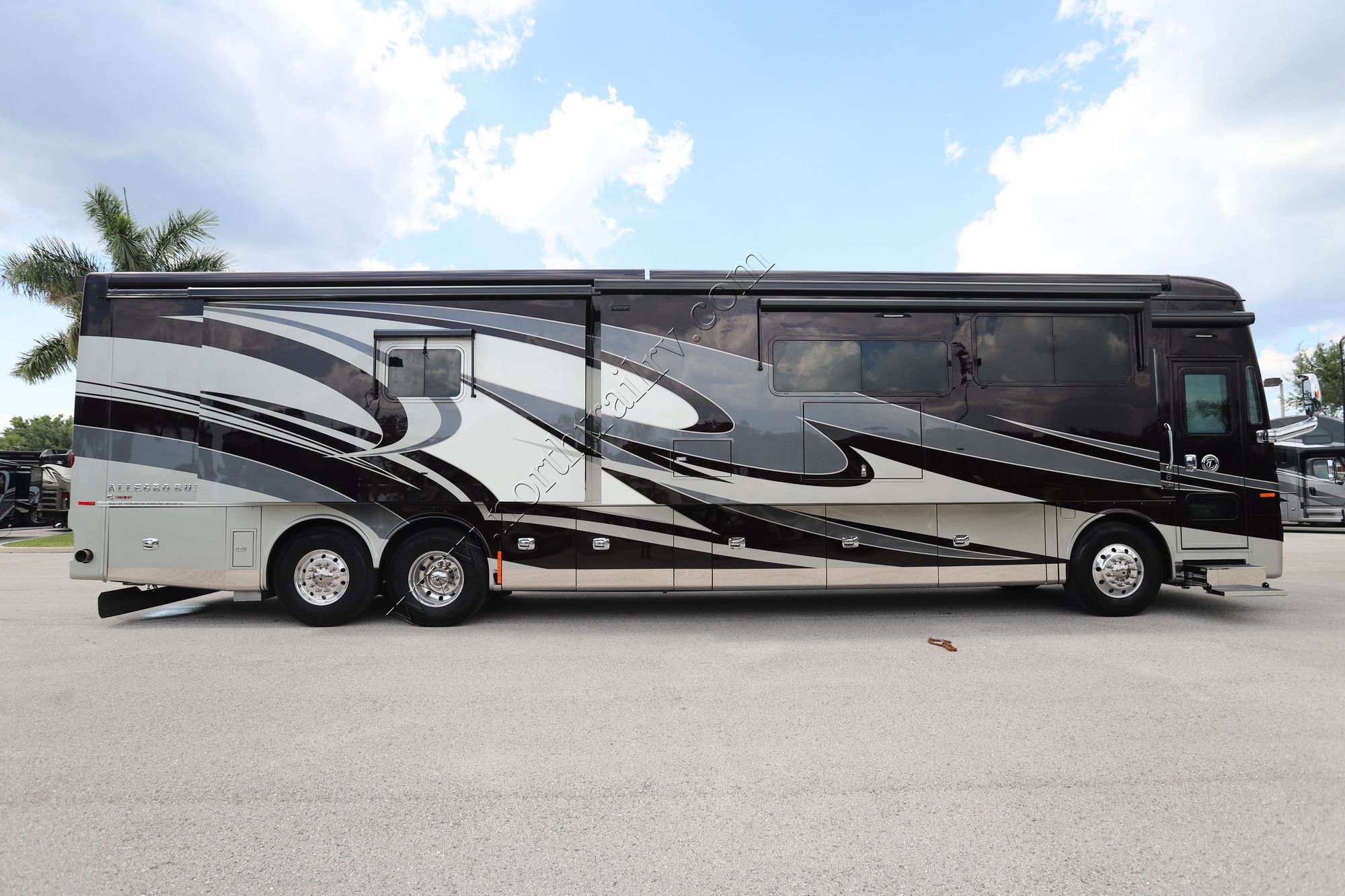 Used 2021 Tiffin Motor Homes Allegro Bus 45 OPP Class A  For Sale