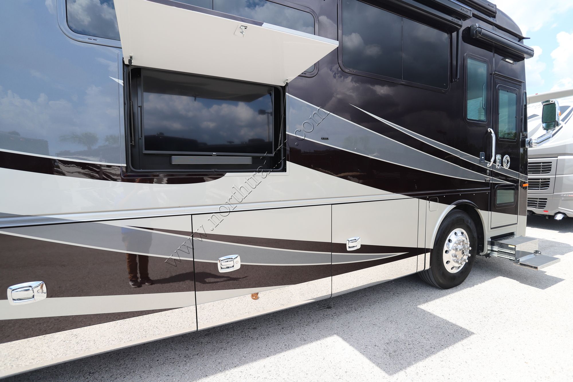 Used 2021 Tiffin Motor Homes Allegro Bus 45 OPP Class A  For Sale