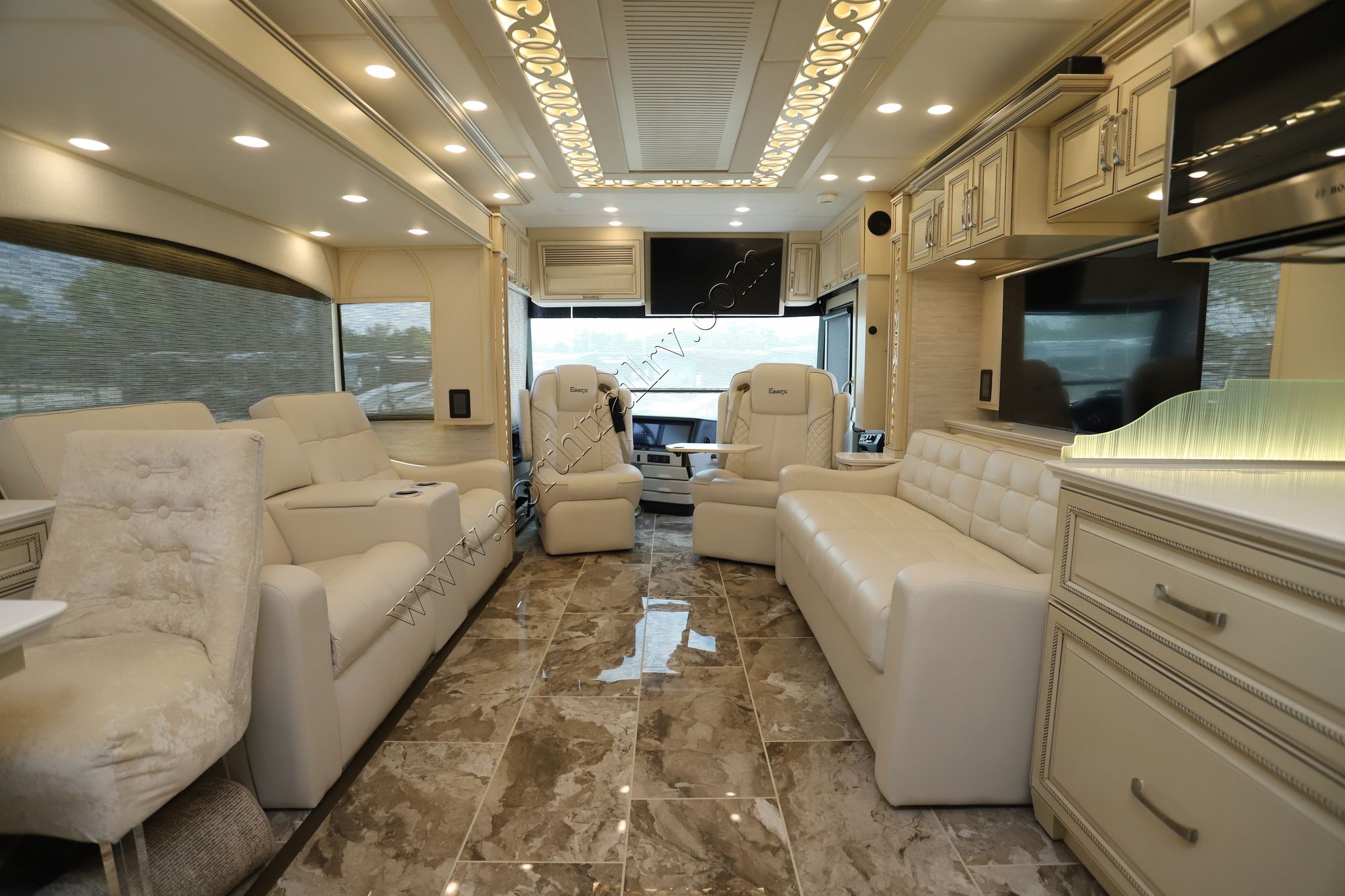 Used 2023 Newmar Essex 4595 Class A  For Sale