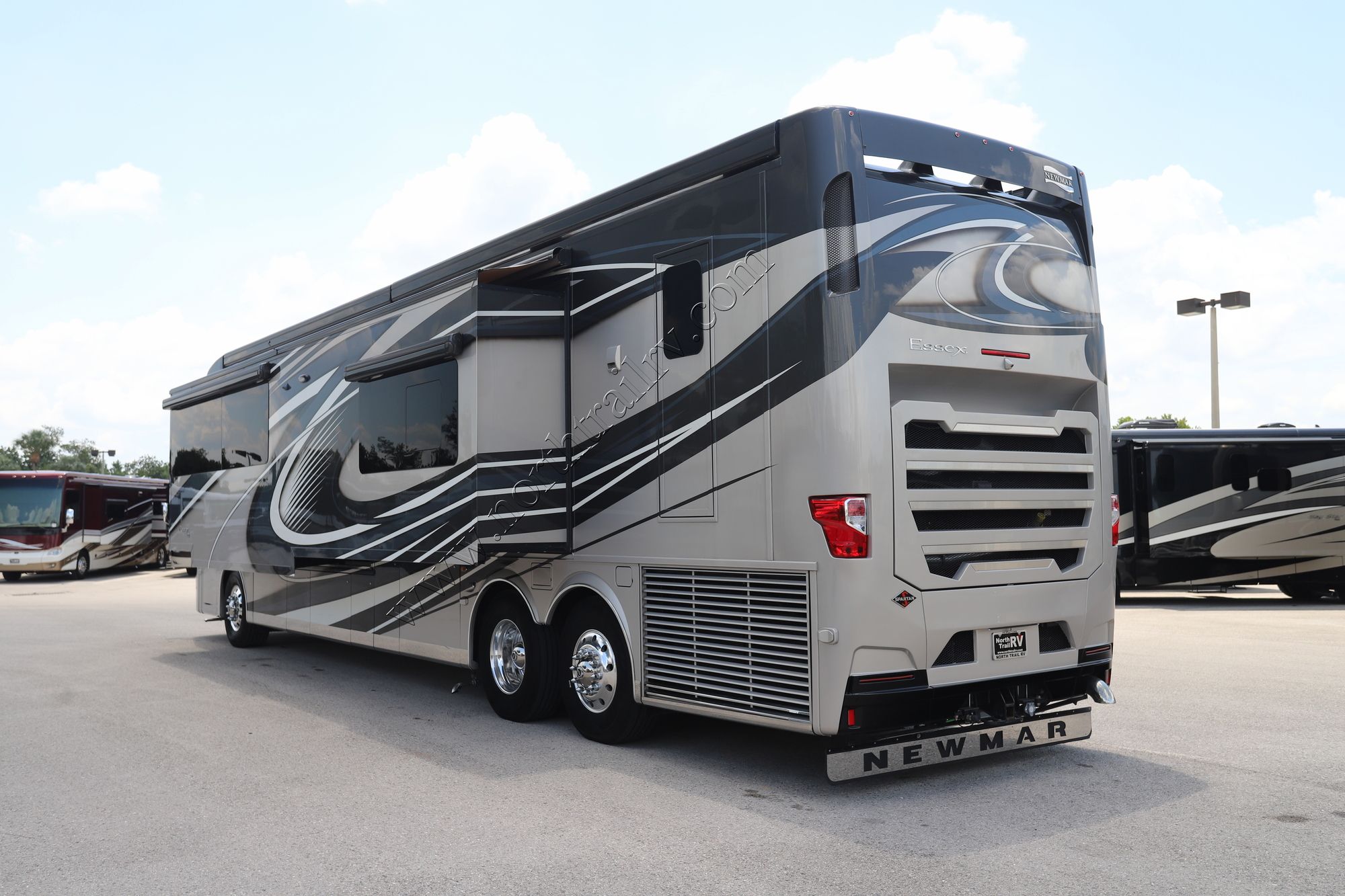 Used 2023 Newmar Essex 4595 Class A  For Sale