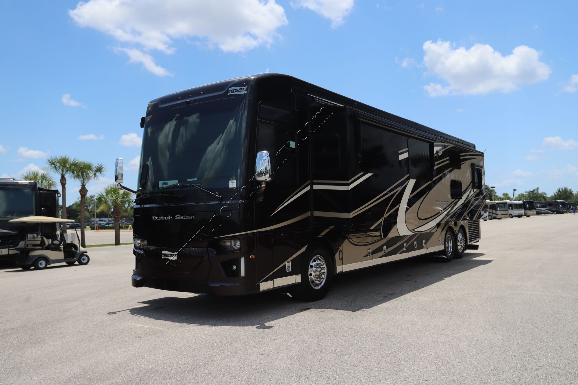 Used 2021 Newmar Dutch Star 4310 Class A  For Sale