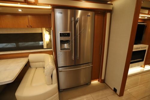 2019 Tiffin Motor Homes Zephyr 45PZ