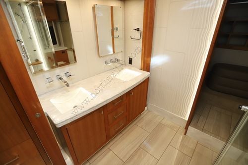 2019 Tiffin Motor Homes Zephyr 45PZ