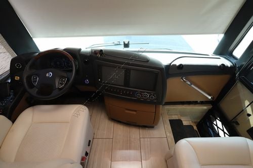 2019 Tiffin Motor Homes Zephyr 45PZ