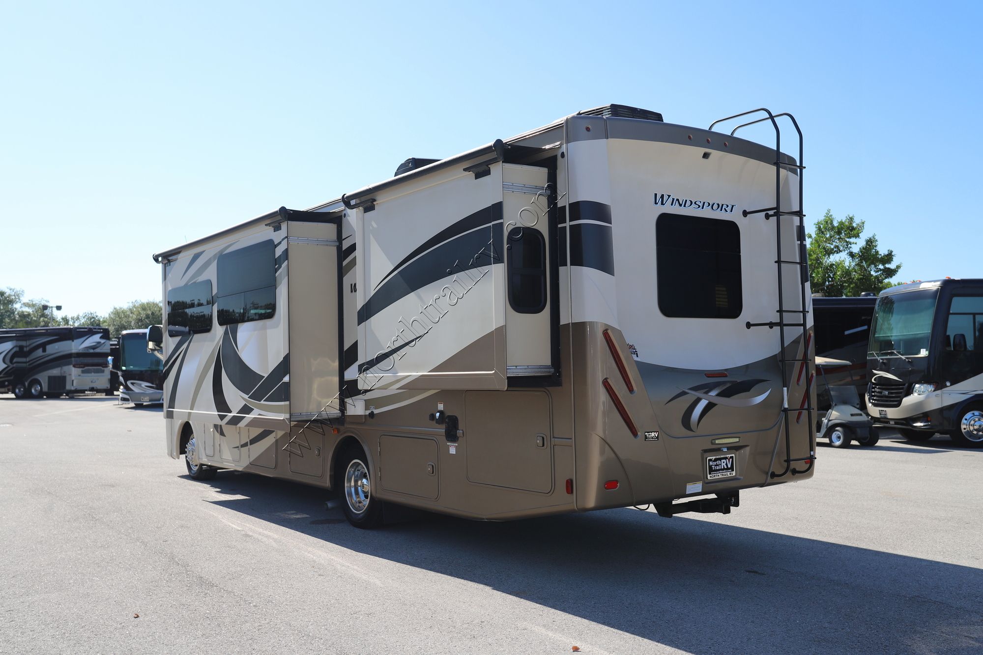 Used 2017 Thor Windsport 31S Class A  For Sale