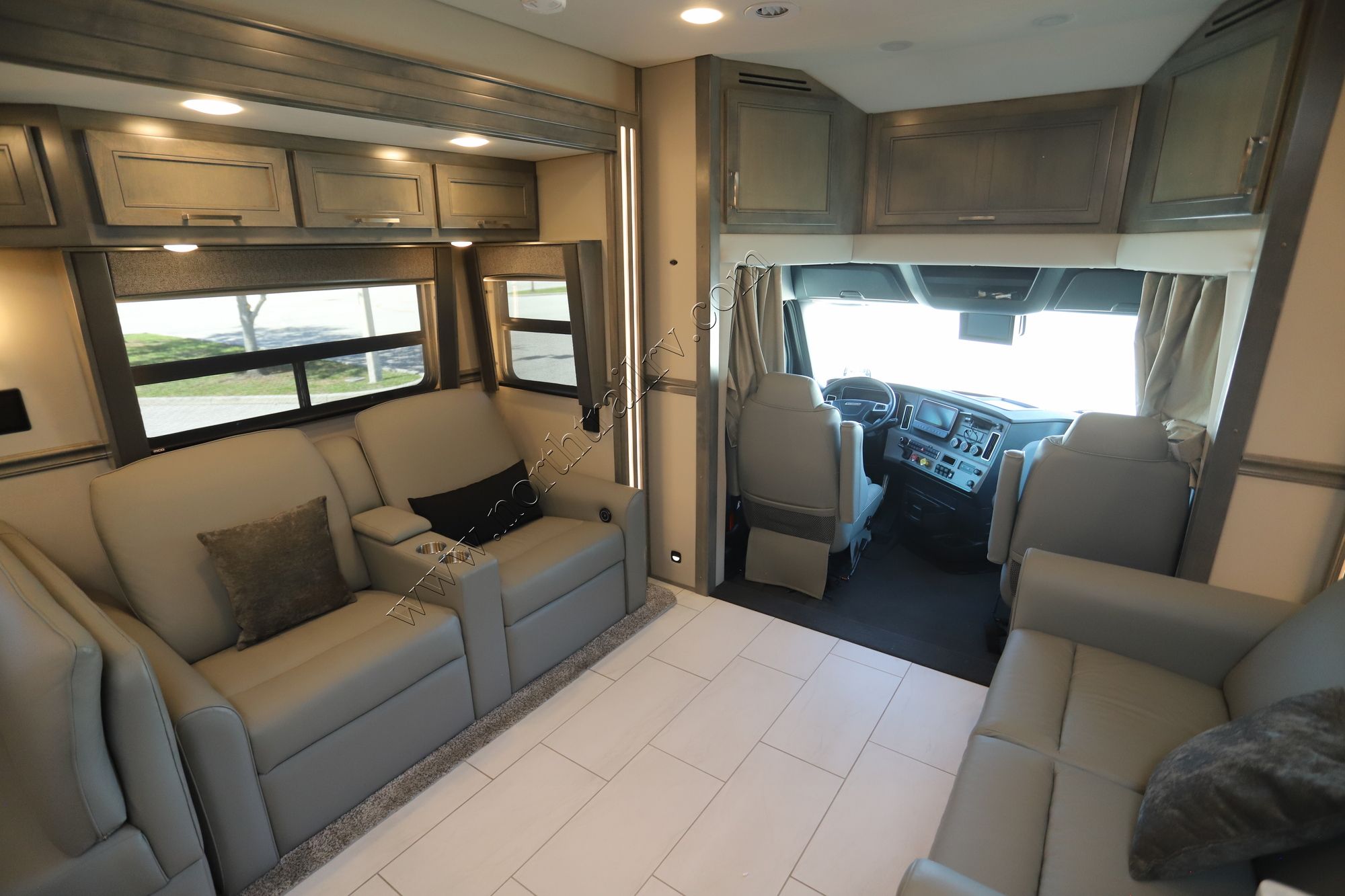 Used 2024 Renegade Rv Xl 45DBM Super C  For Sale