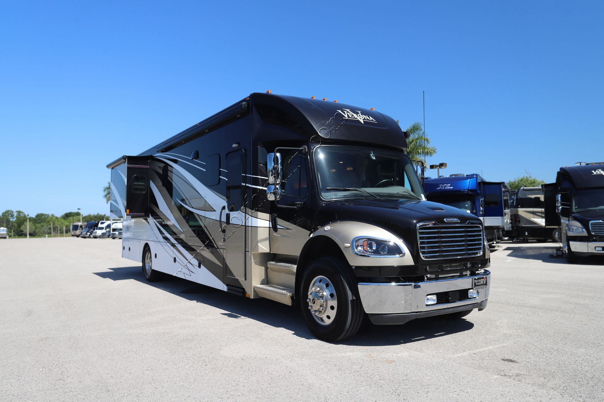 Used 2021 Renegade Rv Verona 40VRB Super C  For Sale