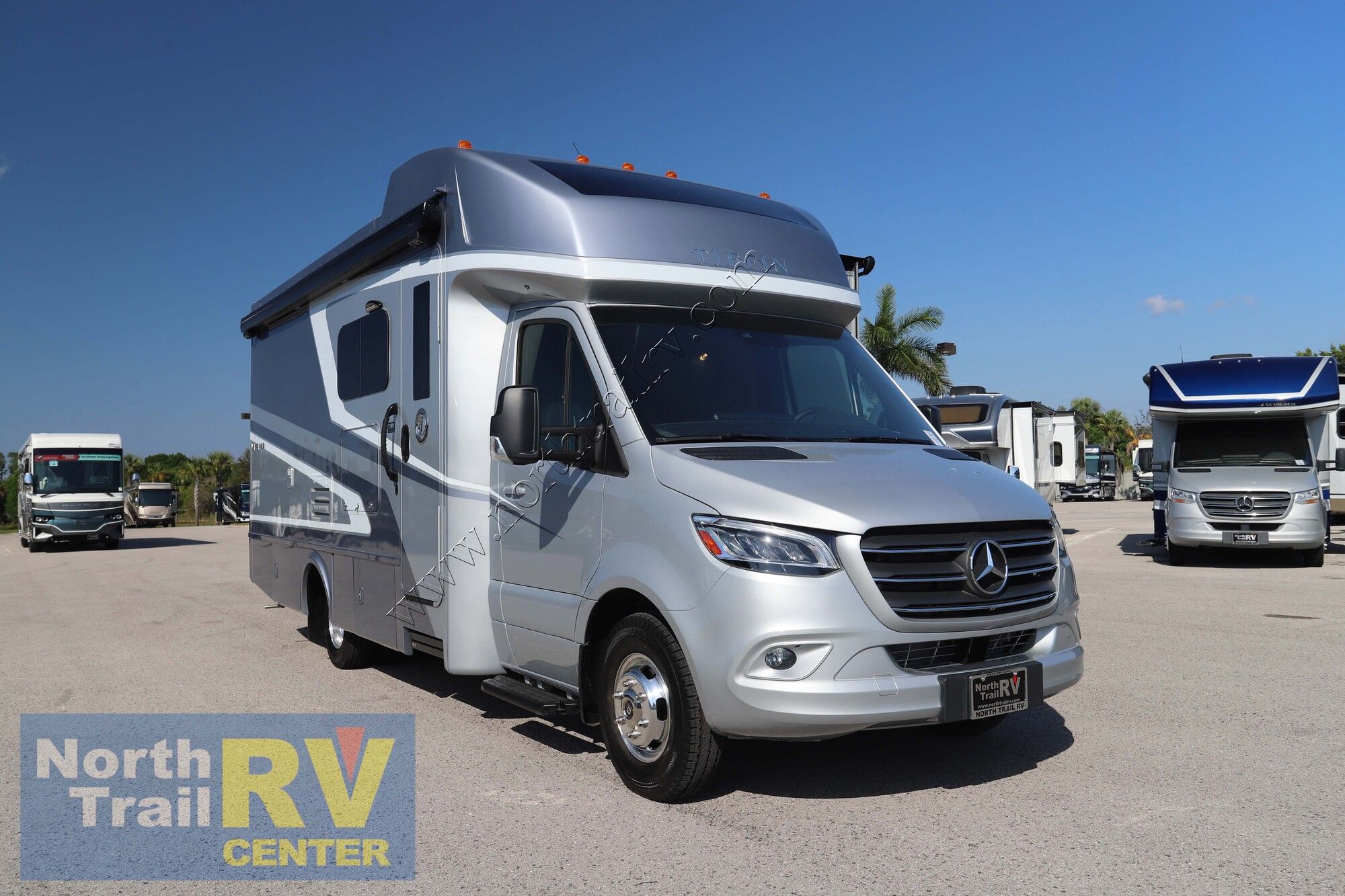 New 2024 Tiffin Motor Homes Wayfarer 25RW Class C  For Sale