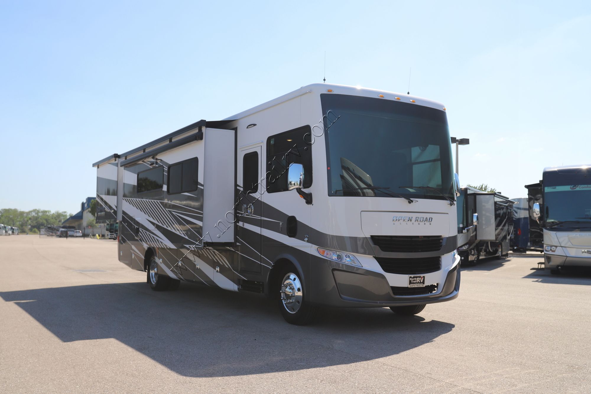 New 2023 Tiffin Motor Homes Allegro 34PA Class A  For Sale