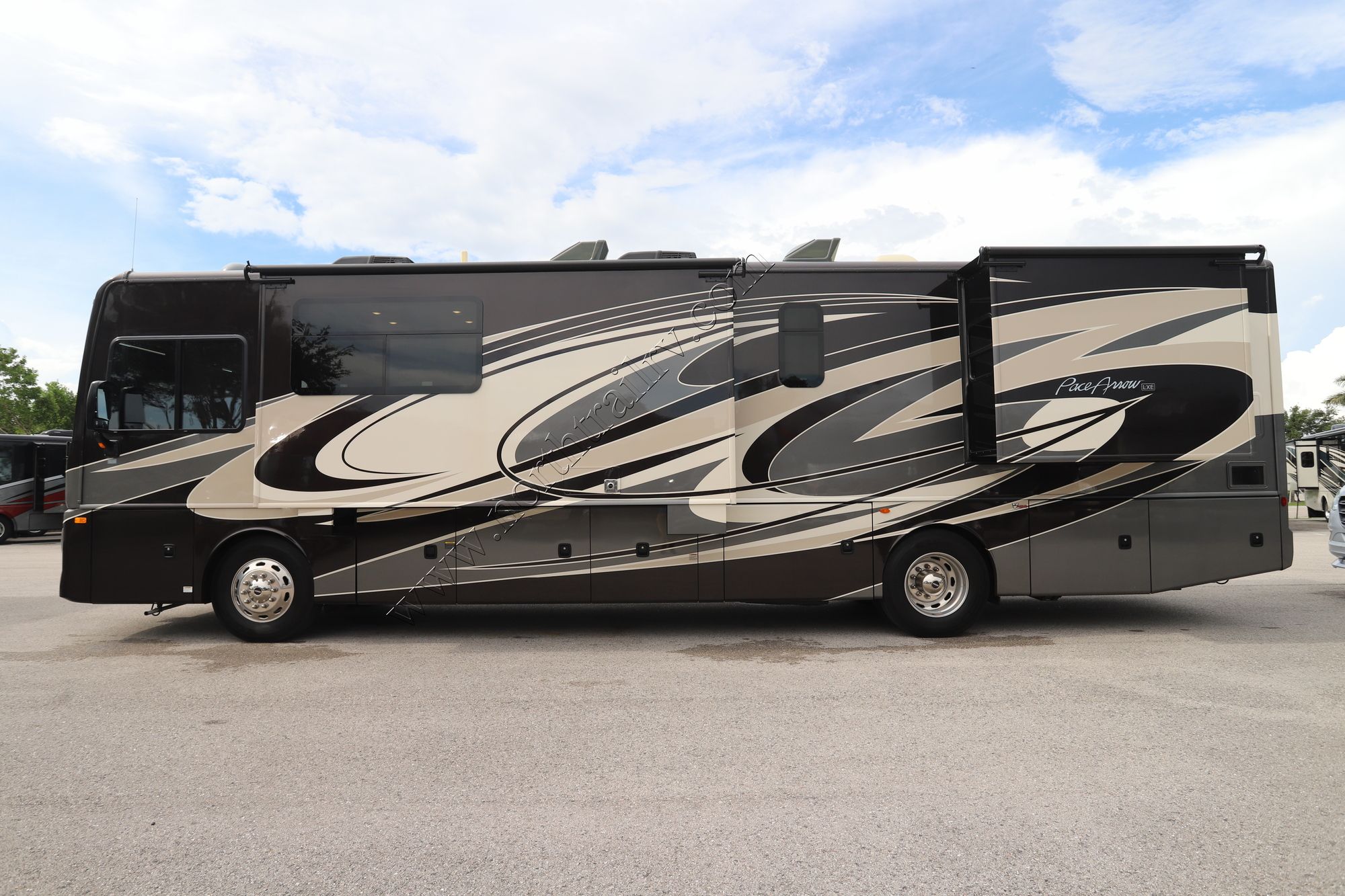 Used 2019 Fleetwood Pace Arrow Lxe 37R Class A  For Sale