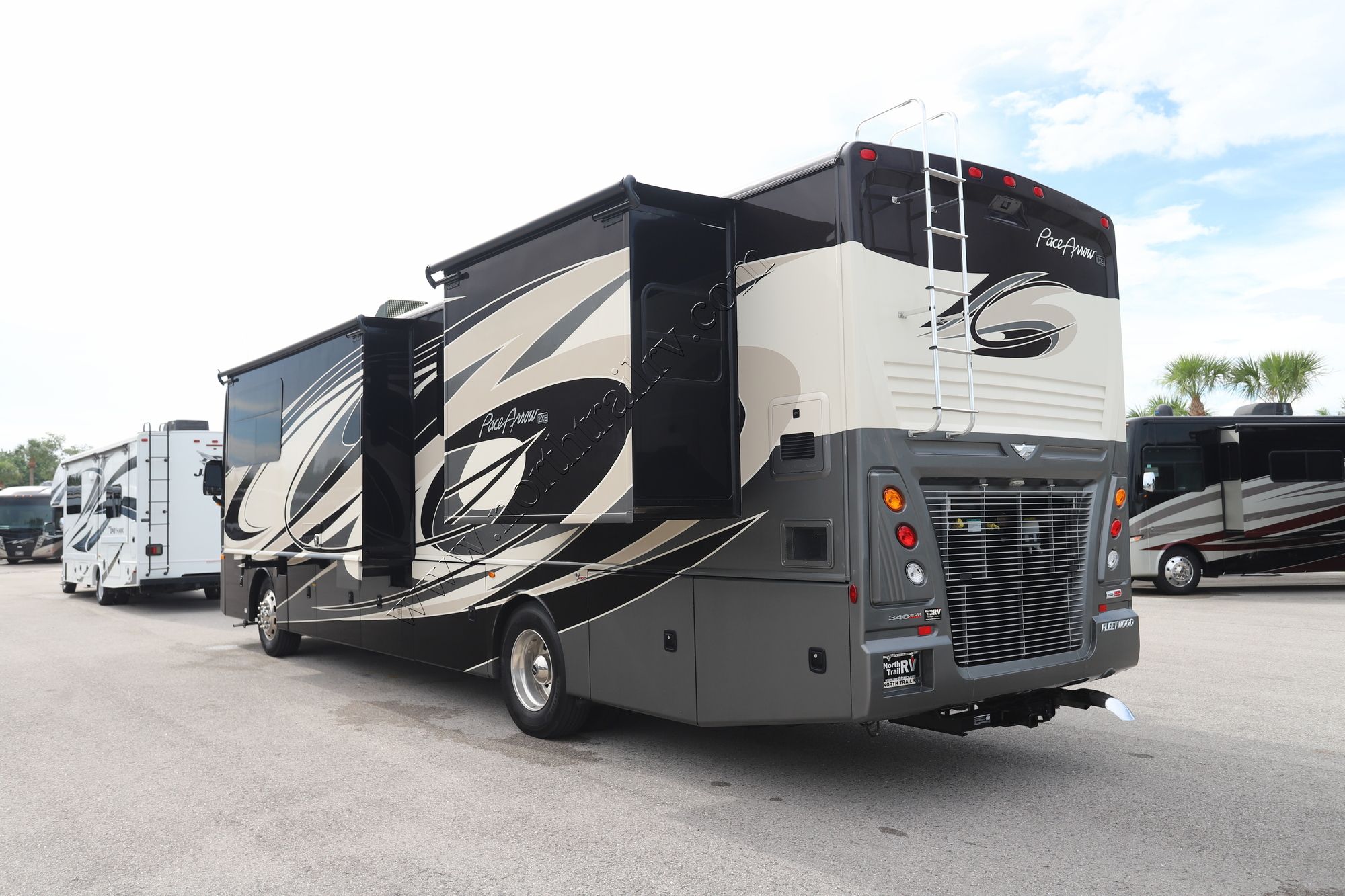 Used 2019 Fleetwood Pace Arrow Lxe 37R Class A  For Sale