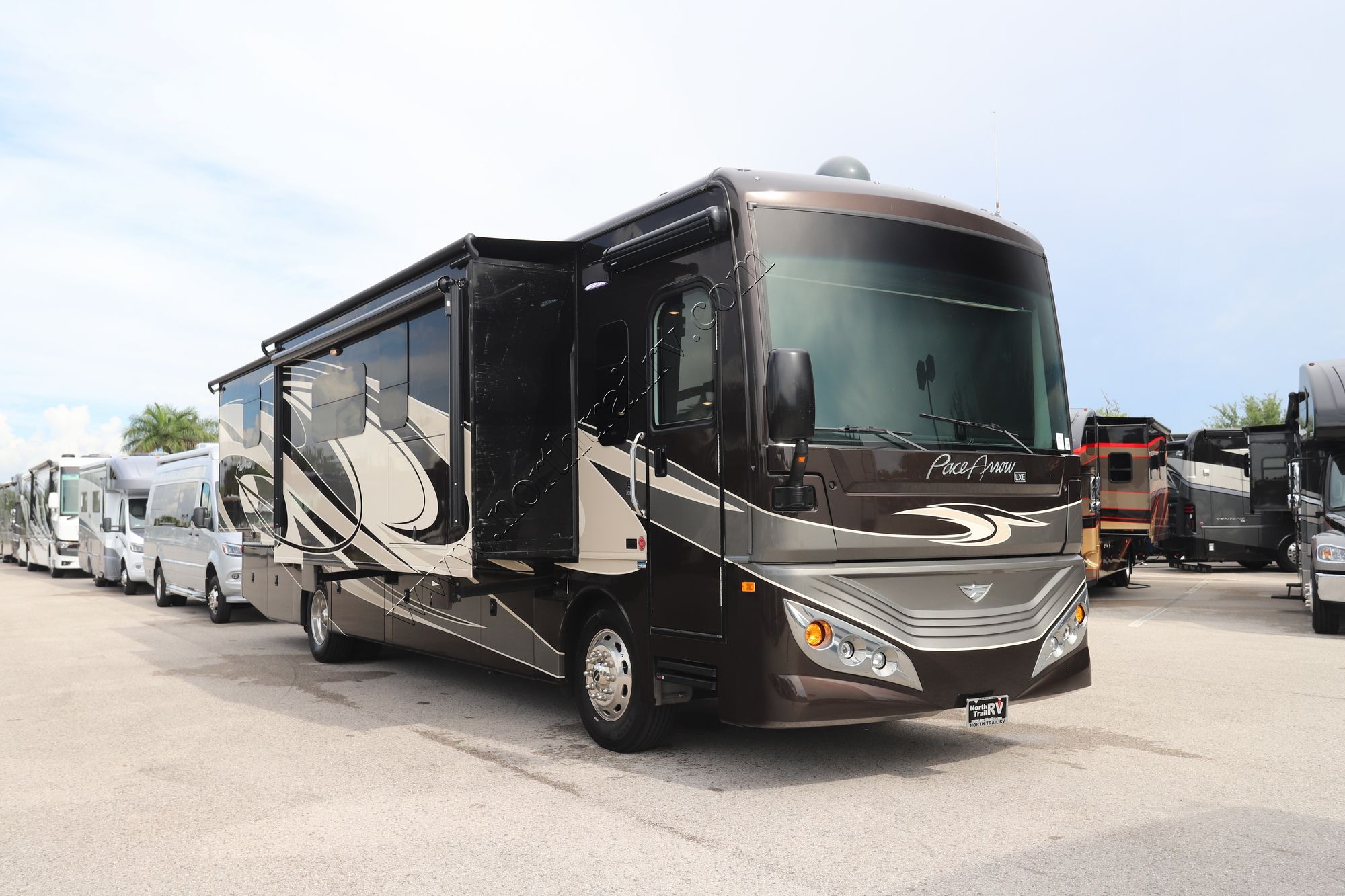 Used 2019 Fleetwood Pace Arrow Lxe 37R Class A  For Sale