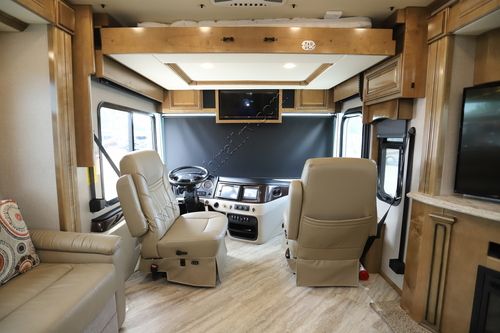 2019 Fleetwood Pace Arrow Lxe 37R