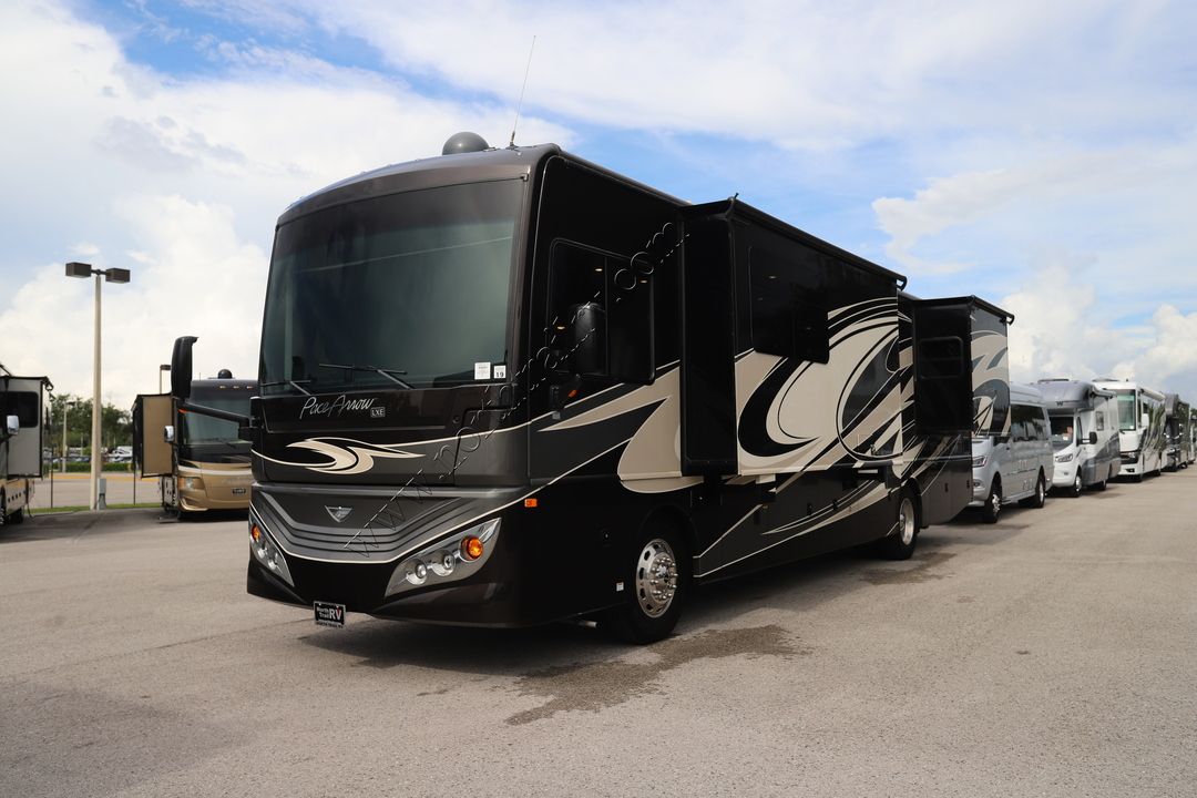 2019 Fleetwood Pace Arrow Lxe 37R 15412-1