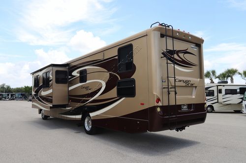 2013 Newmar Canyon Star 3920