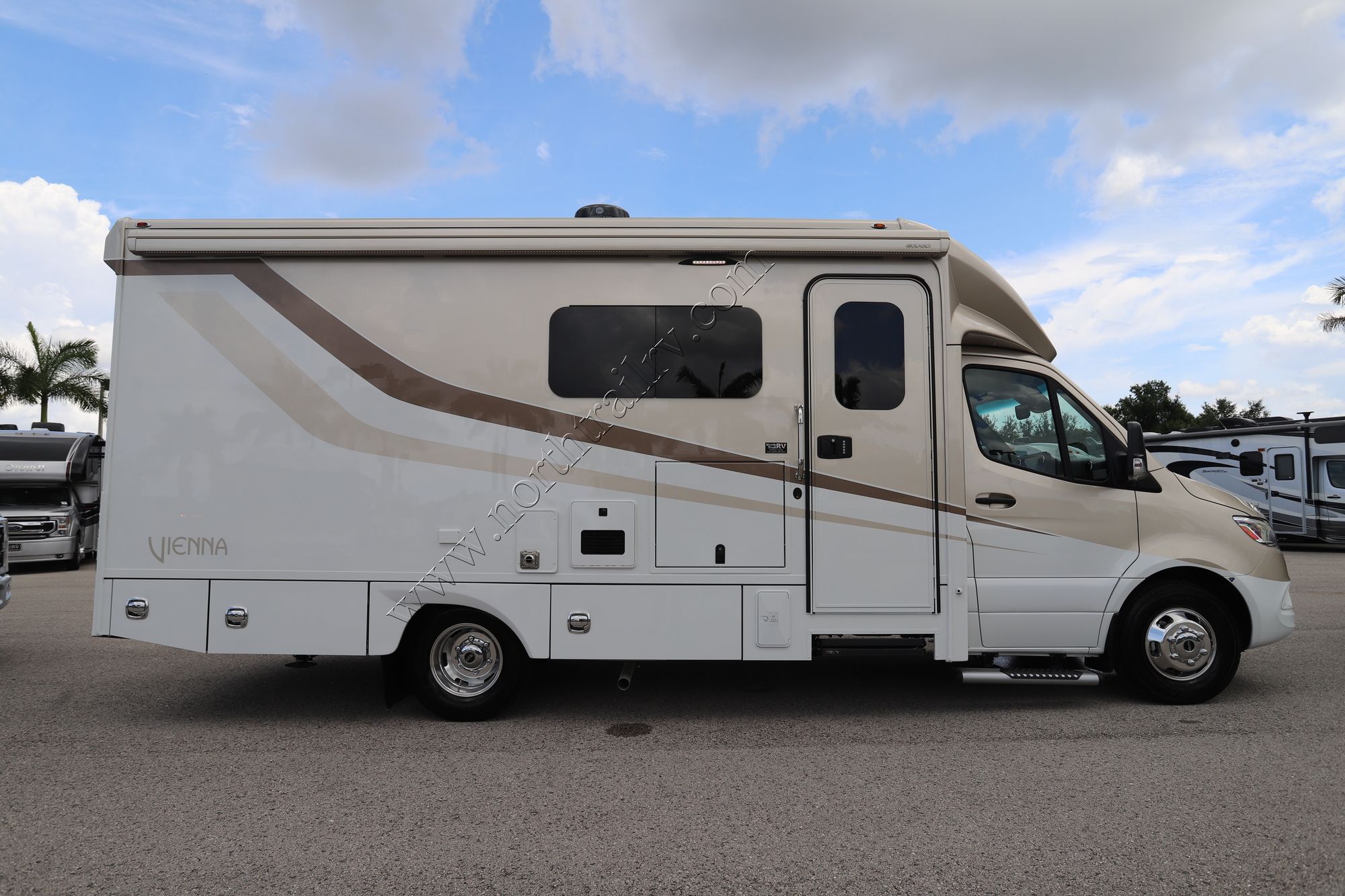 New 2024 Renegade Rv Vienna 25-VRML Class C  For Sale