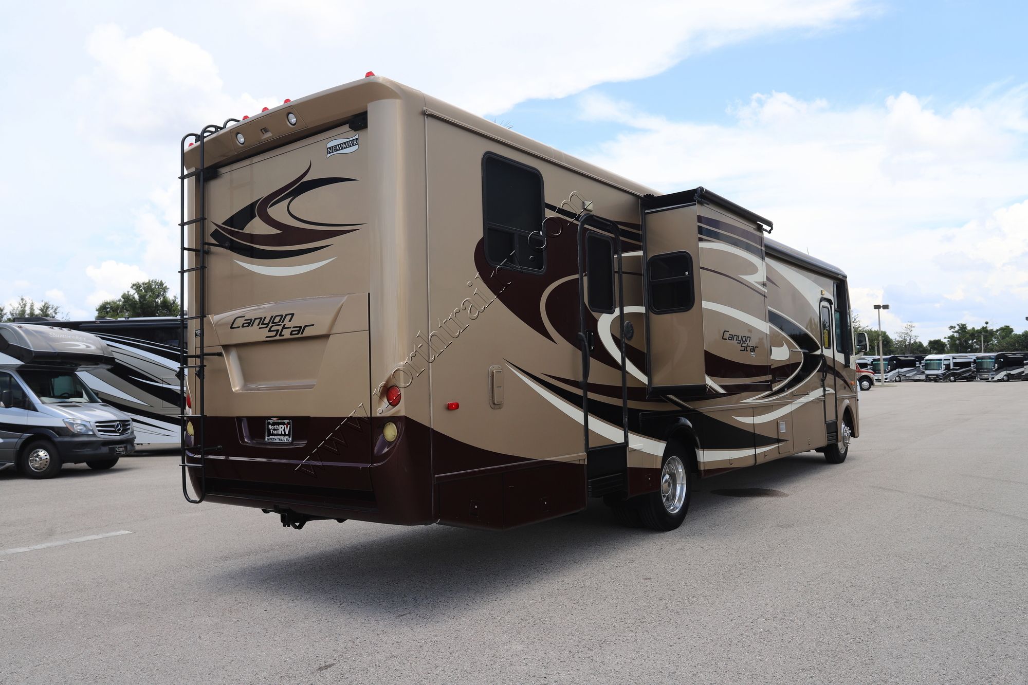 Used 2013 Newmar Canyon Star 3920 Class A  For Sale
